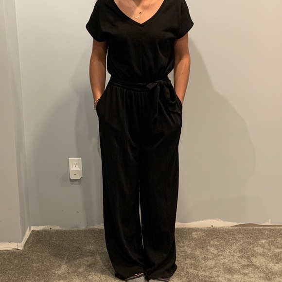 NWT-Cuddl Duds, Crinkle Jersey V-Neck, Jumpsuit with Tie Front Detail. - Picture 5 of 7